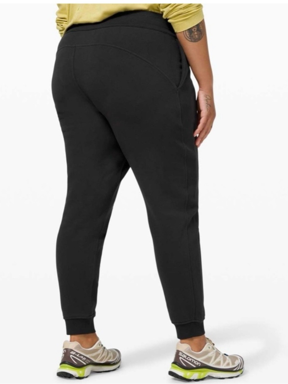 Lululemon Scuba Jogger Black Size 8